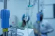 Mówimy o przygaszeniu epidemii, a ponad 160 osób walczy o życie