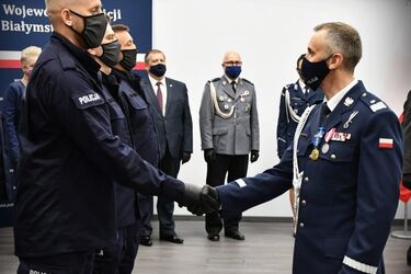 Awanse, odznaczenia i podziękowania. Święto Policji w Białymstoku
