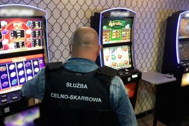 Zlikwidowano salon gier hazardowych. Zabezpieczono 6 nielegalnych automatów