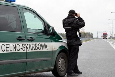 Podlaska Służba Celno-Skarbowa rekrutuje. Przyjmie 23 nowych funkcjonariuszy