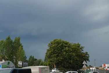 Spadek temperatury. Piątek będzie chłodny i deszczowy