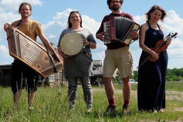 Szykuje się kulturalne zakończenie wakacji w kawiarni teatralnej Lalki