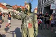 Chcą, by dzieci wróciły do szkół, sprzeciwiają się lockdownom – marsz w Białymstoku