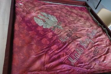 Ta chorągiew ma prawie 100 lat. Uznano ją za zabytek