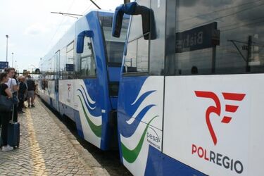 Komunikacja zastępcza i wstrzymane trasy. Będzie zmiana rozkładu jazdy pociągów