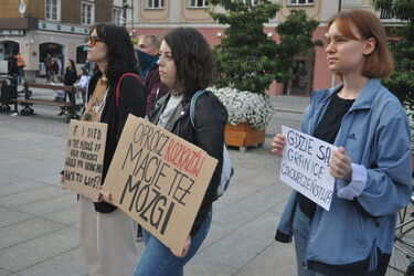 Akcja "Solidarni z uchodźcami" na Rynku Kościuszki [ZDJĘCIA]