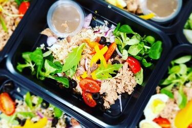 Dieta standardowa, a może dla sportowców? Czysta Micha oferuje cateringi dla każdego