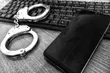 Chciał pomnożyć zyski inwestując w kryptowaluty. Został oszukany 