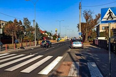 Ul. Produkcyjna. 29-letni kierowca potrącił kobietę na przejściu dla pieszych