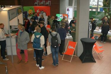 Rozpoczęły się Targi Pracy PB. Co oferują firmy i czego szukają studenci?