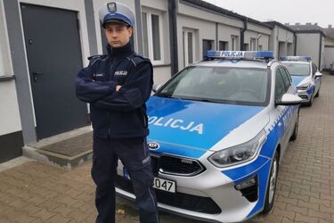Kombajn uciął mu palec. Policyjny pilotaż pozwolił na szybkie dotarcie do szpitala