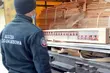 Papierosy warte niemal milion zł. Ukryte były między deskami [WIDEO]