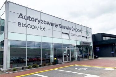Autoryzowany serwis czy lokalny warsztat? Gdzie serwisować Skodę?