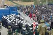 Tłumy migrantów na przejściu w Kuźnicy. Szykują się do forsowania granicy [WIDEO]