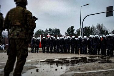 Po ataku w Kuźnicy 12 osób jest rannych. SG odnotowała 2 kolejne siłowe próby