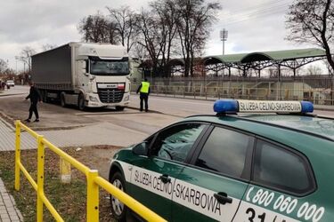 Wpadł na zakazie wjazdu. To nie jedyne jego wykroczenie