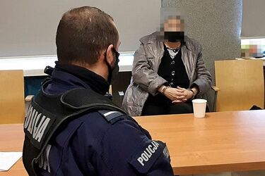 67-latka ukradła telefon i 100 zł. Grozi jej do 5 lat pozbawienia wolności