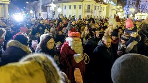 W świątecznym Białymstoku tłumy przywitały Mikołaja z Rovaniemi [ZDJĘCIA]
