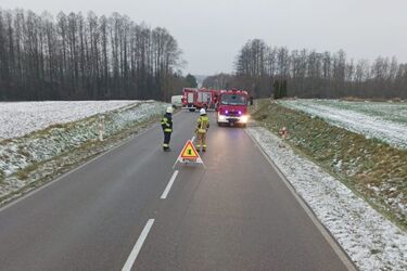 Wypadek na trasie Korycin-Janów. Auto wpadło w poślizg