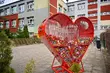 Miasto kupiło 30 pojemników na nakrętki