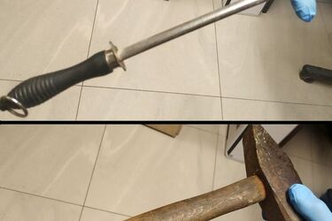 Włamali się do kontenera z używaną odzieżą