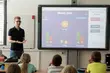 Uczniowie wracają do nauki stacjonarnej. Co z feriami?