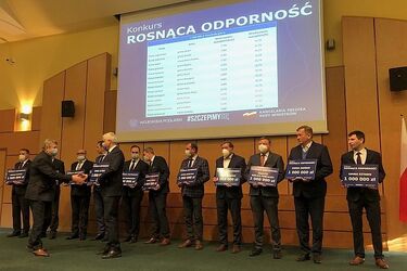 W tych gminach odnotowano najwyższy wzrost szczepień. Najlepsze dostały milion złotych