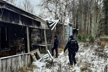 Leżał w zimnym pomieszczeniu, nie mógł poruszać się o własnych siłach