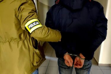 Nie chcieli płacić za odholowanie i parking strzeżony. Siłą odebrali ciężarówkę