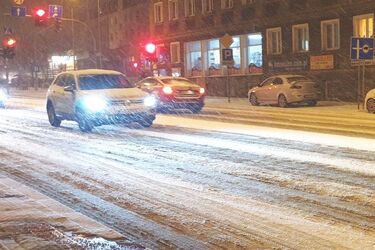 Będzie ślisko. IMGW wydało ostrzeżenie 1. stopnia