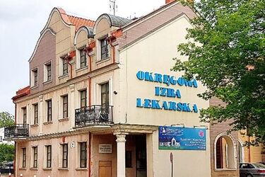 Protest pod Izbą Lekarską. Będzie też przemarsz antyszczepionkowców