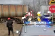 Volkswagenem wjechała wprost pod pociąg towarowy