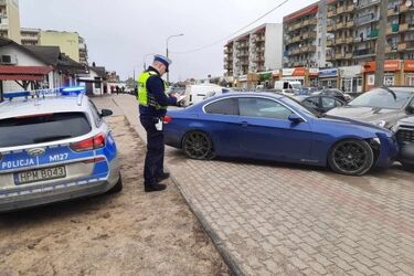 Policyjny pościg ulicami (i chodnikami) miasta. Kierowca miał coś na sumieniu...