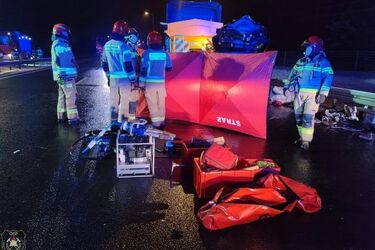 Uderzył w tył pługopiaskarki. Nie przeżył