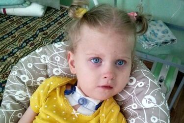 Nieuleczalnie chore dziewczynki z Ukrainy trafiły do Fundacji Pomóż Im