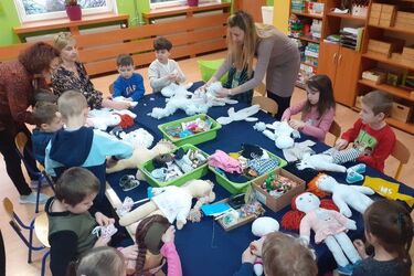 Akcja "Wszystkie kolory świata". Można zagłosować na lalkę z Białegostoku