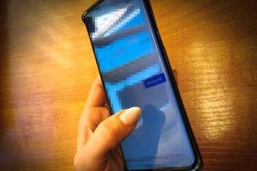 Chciał sprzedać kurtkę dziecięcą. Stracił 27 tys. zł