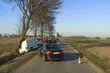 Czołówka z busem. Jedna osoba została ranna