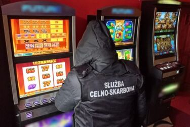 Koniec z nielegalnym hazardem. KAS zlikwidowała salon gier