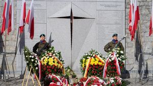Obchody rocznicy katastrofy smoleńskiej [ZDJĘCIA]