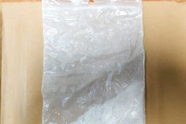 Twierdził, że znalazł je przy cmentarzu, potem ukrył w majtkach