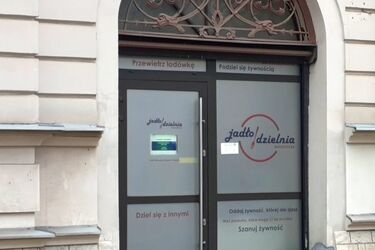 Po świętach zostało zbyt dużo jedzenia? Podziel się nim