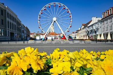 Można już zobaczyć Białystok z lotu ptaka. Diabelski młyn wprawiony w ruch