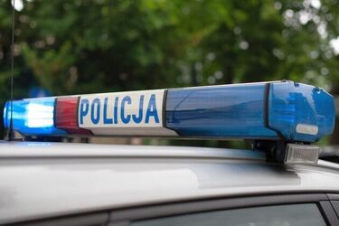 Po zderzeniu z osobówką kierowca skutera trafił do szpitala