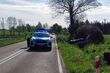 Pijany kierowca wypadł z drogi. 2 pasażerów trafiło do szpitala
