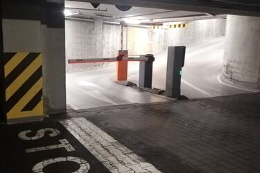 W Galerii Jurowieckiej trzeba płacić za parking