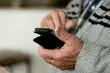 Uwierzył, że pomaga synowi, który spowodował wypadek. 86-latek stracił 230 tys. zł