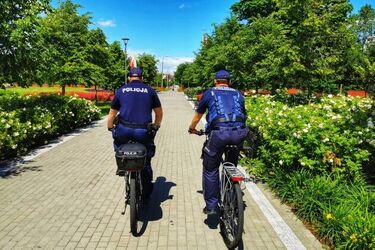 Zauważyli zagubioną seniorkę. Nie można było nawiązać z nią kontaktu