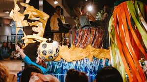 Barwną paradą oficjalnie rozpoczął się Festiwal Lalkanielalka [ZDJĘCIA]