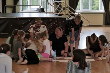 pikTOgraMY - trwają warsztaty. W niedzielę premiera spektaklu "Mikrokosmos"